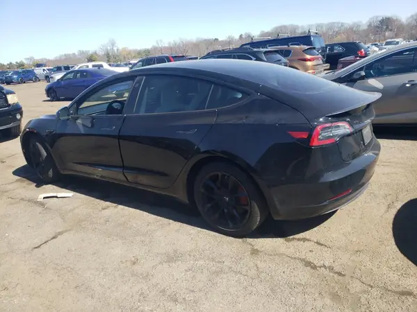 5YJ3E1EB5KF440749 2019 TESLA MODEL 3 - Image 2