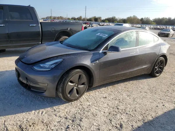 5YJ3E1EB5KF452142 2019 TESLA MODEL 3 - Image 1