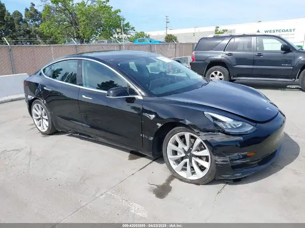 5YJ3E1EB5KF453422 2019 TESLA MODEL 3 - Image 1