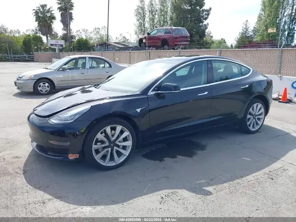 5YJ3E1EB5KF453422 2019 TESLA MODEL 3 - Image 2