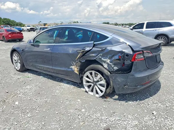 5YJ3E1EB5KF453582 2019 TESLA MODEL 3 - Image 2