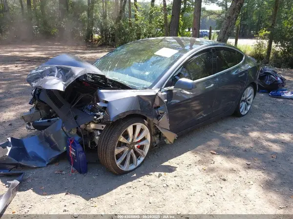 5YJ3E1EB5KF464789 2019 TESLA MODEL 3 - Image 2