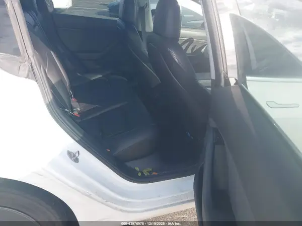 5YJ3E1EB5KF469233 2019 TESLA MODEL 3 - Image 8