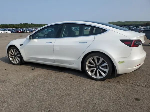 5YJ3E1EB5KF477753 2019 TESLA MODEL 3 - Image 2