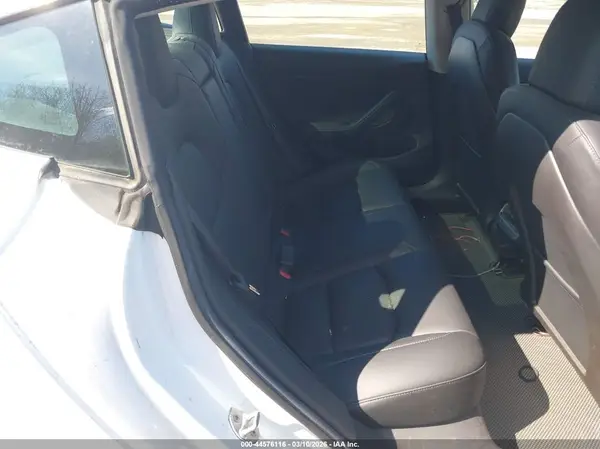 5YJ3E1EB5KF510606 2019 TESLA MODEL 3 - Image 8