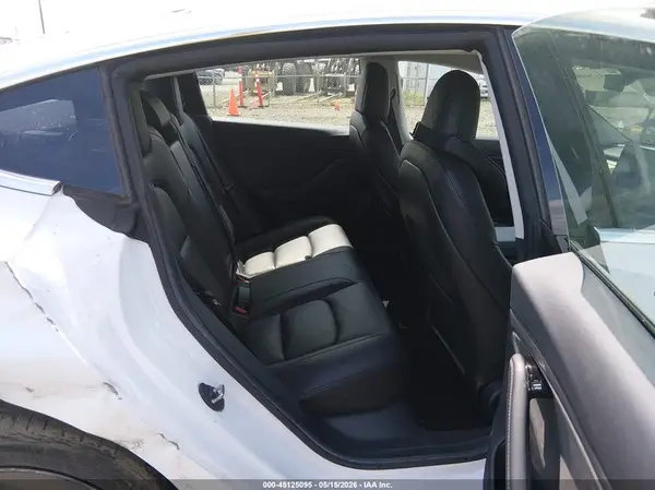 5YJ3E1EB5KF510976 2019 TESLA MODEL 3 - Image 8
