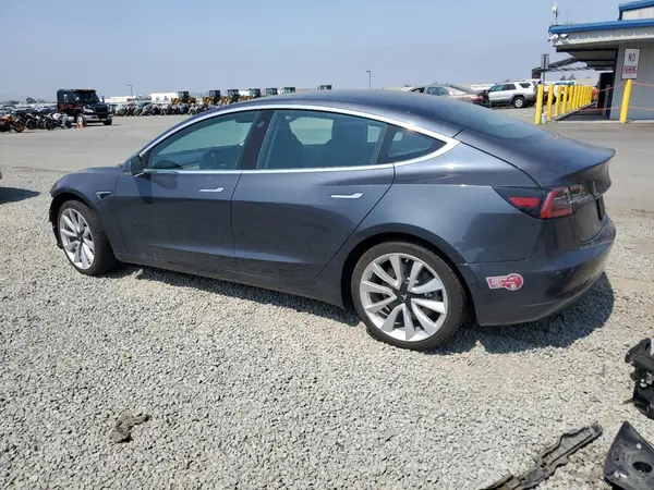 5YJ3E1EB5KF512047 2019 TESLA MODEL 3 - Image 2