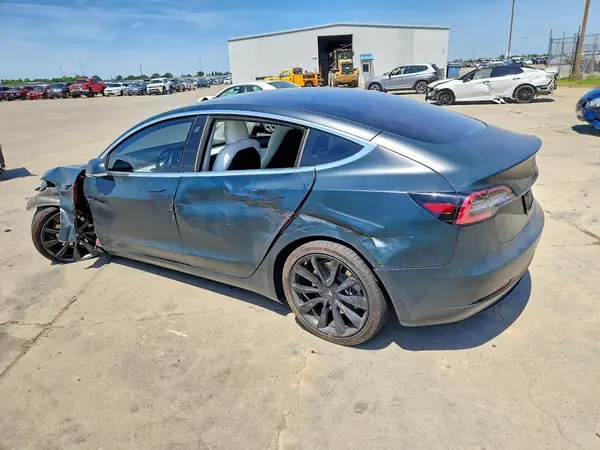 5YJ3E1EB5KF539961 2019 TESLA MODEL 3 - Image 2