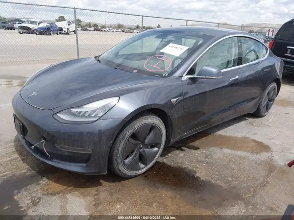 5YJ3E1EB5LF522076 2020 TESLA MODEL 3 - Image 2