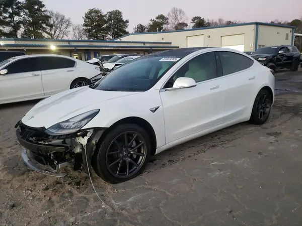 5YJ3E1EB5LF525401 2020 TESLA MODEL 3 - Image 1