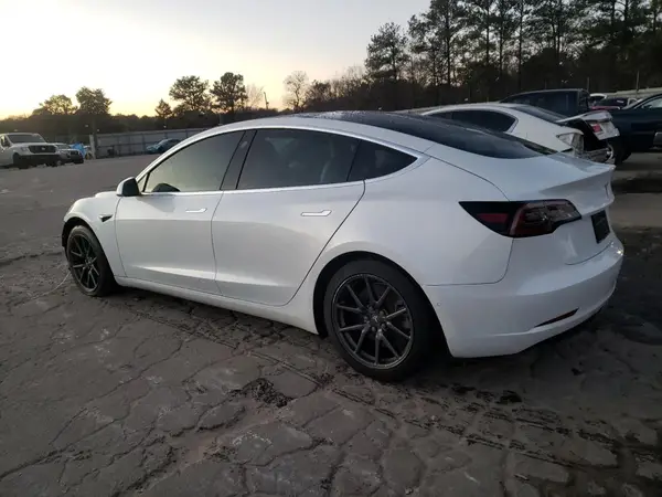 5YJ3E1EB5LF525401 2020 TESLA MODEL 3 - Image 2