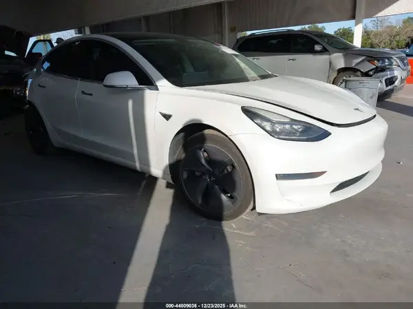 5YJ3E1EB5LF617981 2020 TESLA MODEL 3 - Image 1