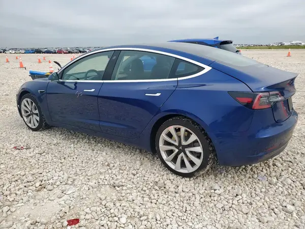 5YJ3E1EB5LF620556 2020 TESLA MODEL 3 - Image 2