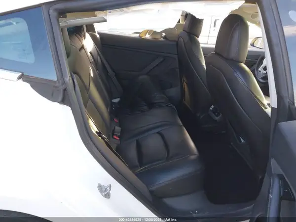 5YJ3E1EB5LF621173 2020 TESLA MODEL 3 - Image 8