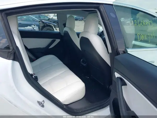 5YJ3E1EB5LF622095 2020 TESLA MODEL 3 - Image 8