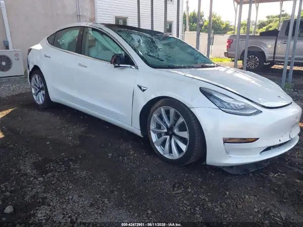5YJ3E1EB5LF622680 2020 TESLA MODEL 3 - Image 1