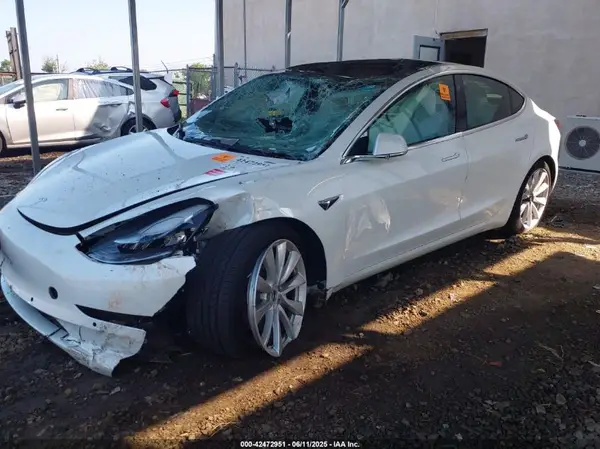 5YJ3E1EB5LF622680 2020 TESLA MODEL 3 - Image 2