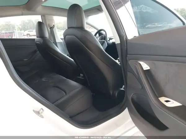 5YJ3E1EB5LF628074 2020 TESLA MODEL 3 - Image 8