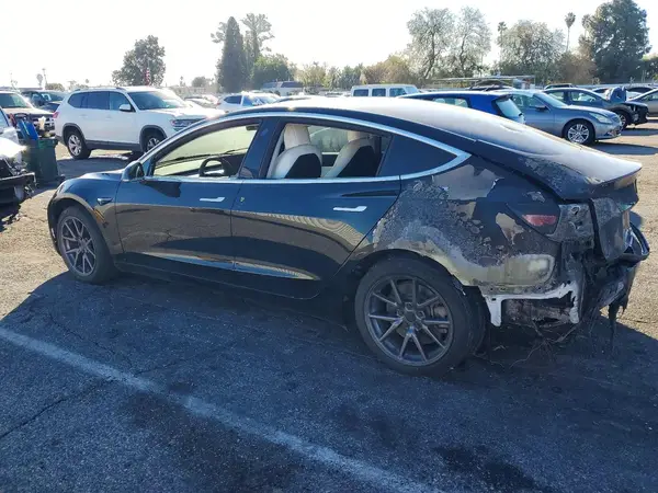 5YJ3E1EB5LF638961 2020 TESLA MODEL 3 - Image 2