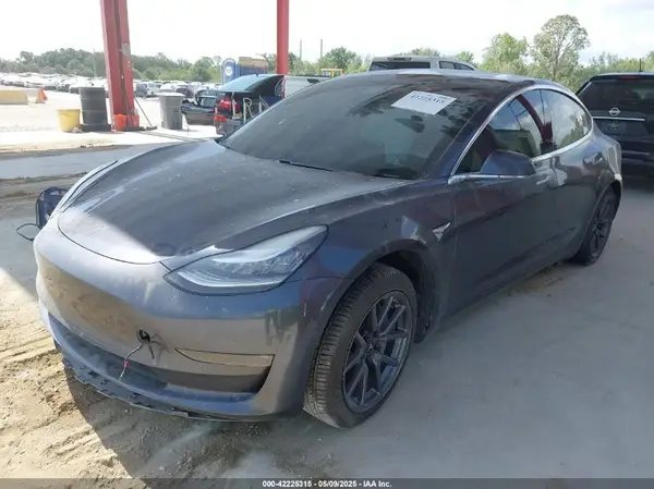 5YJ3E1EB5LF639060 2020 TESLA MODEL 3 - Image 2