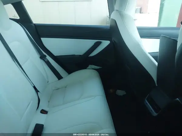 5YJ3E1EB5LF639060 2020 TESLA MODEL 3 - Image 8