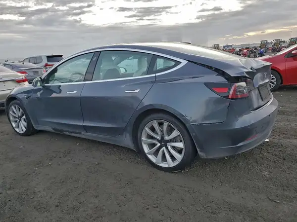 5YJ3E1EB5LF651922 2020 TESLA MODEL 3 - Image 2