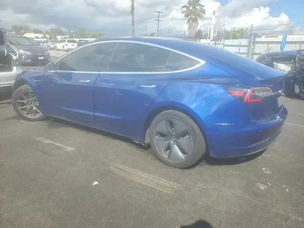 5YJ3E1EB5LF668526 2020 TESLA MODEL 3 - Image 2