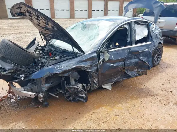 5YJ3E1EB5LF710788 2020 TESLA MODEL 3 - Image 2