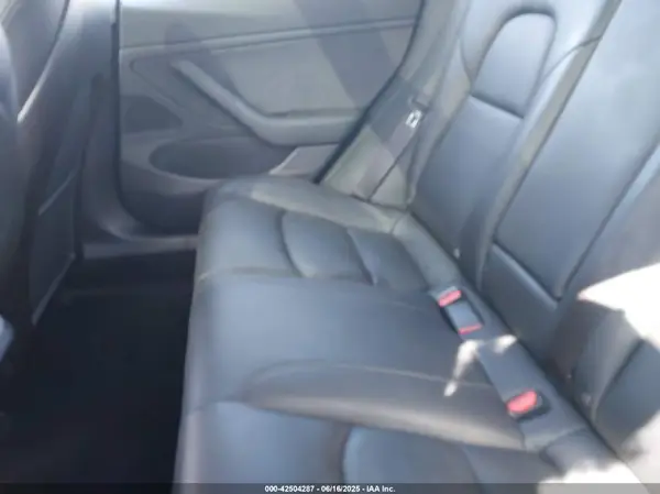 5YJ3E1EB5LF733696 2020 TESLA MODEL 3 - Image 8