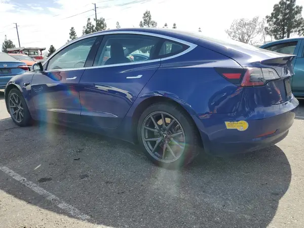 5YJ3E1EB5LF744343 2020 TESLA MODEL 3 - Image 2