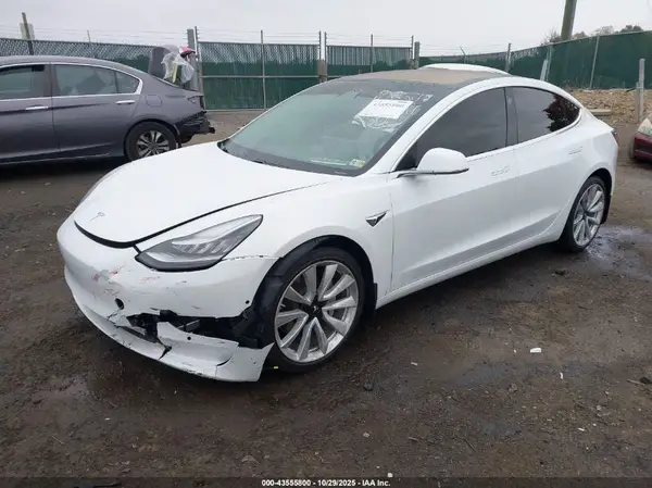 5YJ3E1EB5LF791596 2020 TESLA MODEL 3 - Image 2