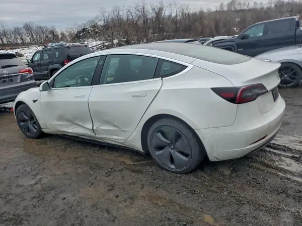 5YJ3E1EB5LF793686 2020 TESLA MODEL 3 - Image 2