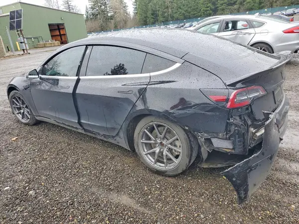 5YJ3E1EB5LF800510 2020 TESLA MODEL 3 - Image 2