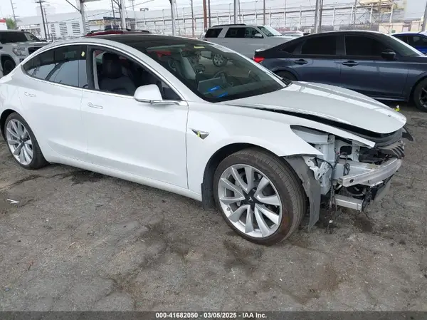5YJ3E1EB5LF801530 2020 TESLA MODEL 3 - Image 1