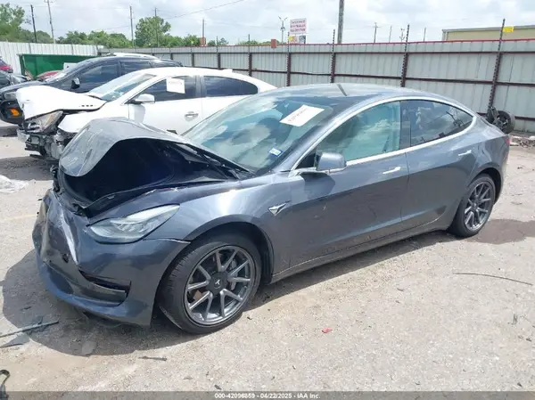 5YJ3E1EB5LF801592 2020 TESLA MODEL 3 - Image 2