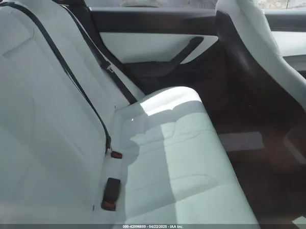 5YJ3E1EB5LF801592 2020 TESLA MODEL 3 - Image 8