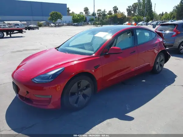 5YJ3E1EB5MF004244 2021 TESLA MODEL 3 - Image 2