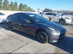 5YJ3E1EB5MF009217 2021 TESLA MODEL 3