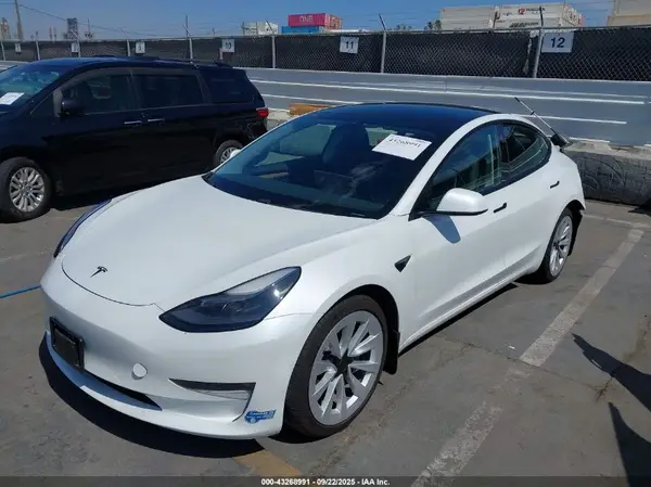 5YJ3E1EB5MF015406 2021 TESLA MODEL 3 - Image 2
