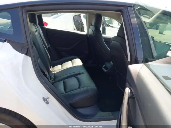 5YJ3E1EB5MF015406 2021 TESLA MODEL 3 - Image 8