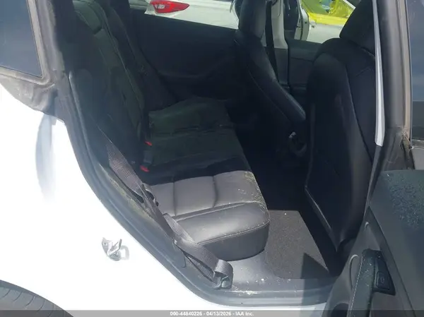 5YJ3E1EB5MF059373 2021 TESLA MODEL 3 - Image 8