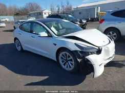 5YJ3E1EB5MF061236 2021 TESLA MODEL 3