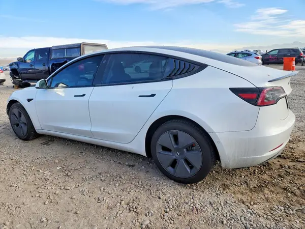 5YJ3E1EB5MF079803 2021 TESLA MODEL 3 - Image 2