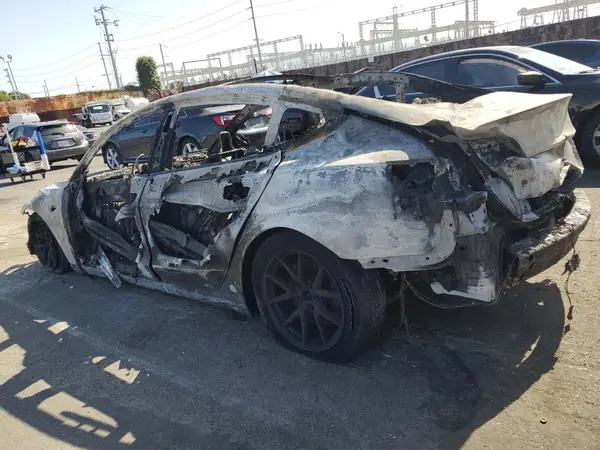5YJ3E1EB5MF848185 2021 TESLA MODEL 3 - Image 2
