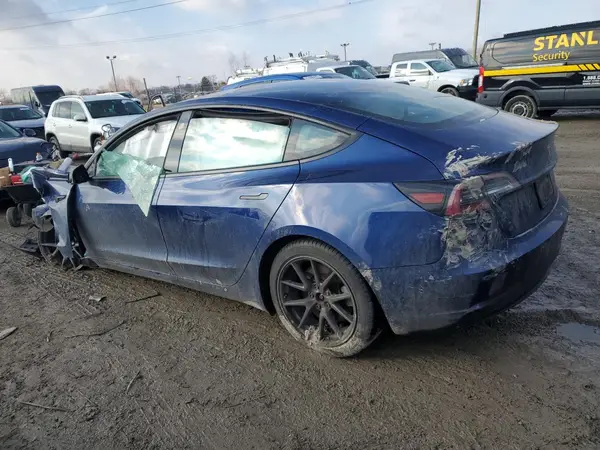 5YJ3E1EB5MF858439 2021 TESLA MODEL 3 - Image 2