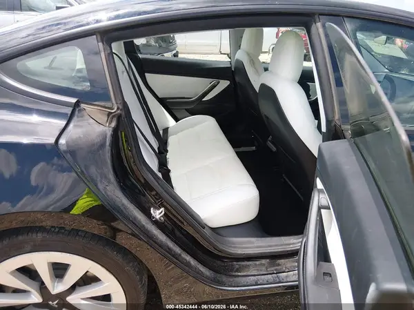 5YJ3E1EB5MF860398 2021 TESLA MODEL 3 - Image 8
