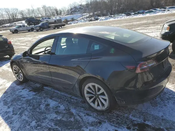 5YJ3E1EB5MF924570 2021 TESLA MODEL 3 - Image 2