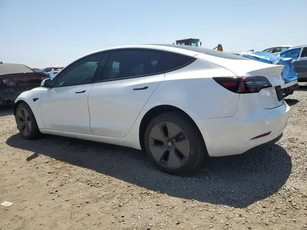 5YJ3E1EB5MF939795 2021 TESLA MODEL 3 - Image 2