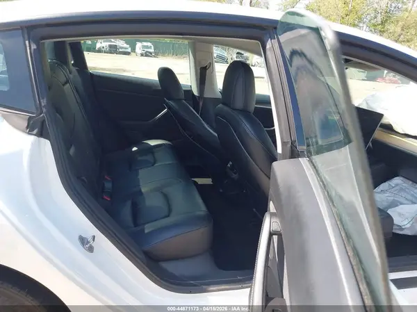 5YJ3E1EB5MF965443 2021 TESLA MODEL 3 - Image 8
