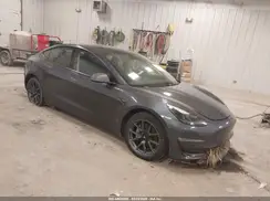 5YJ3E1EB5MF975115 2021 TESLA MODEL 3